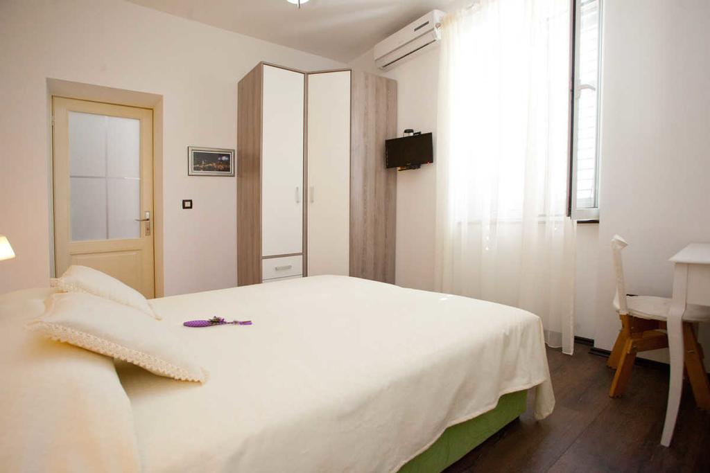 Apartment Bacvice Split Exterior photo